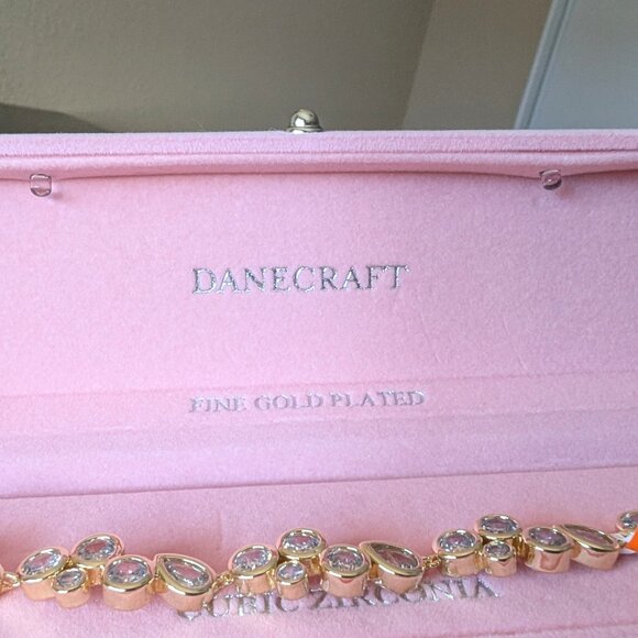 Fine Gold-Plated Bezel Stone Bracelet (Gift-Ready Light-Up Box!) - Picture 9 of 9